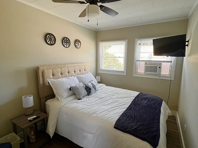 927 Maryland St #927 — Photo 6