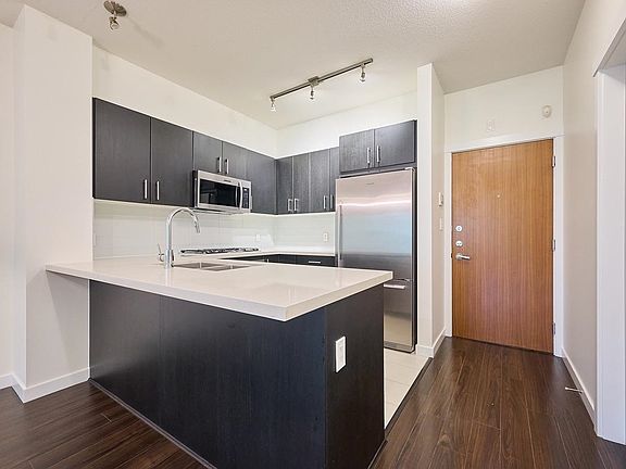 5th image of 3163 Riverwalk Ave #102