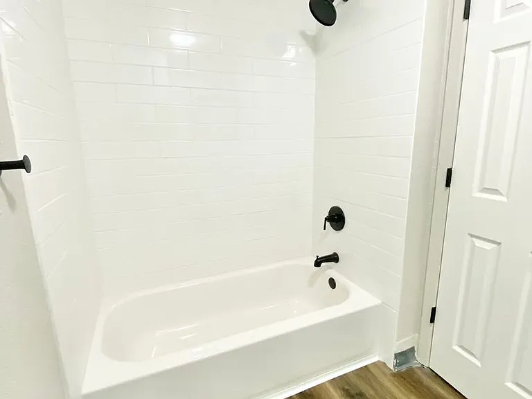 117 E Sanford St #B — Photo 15