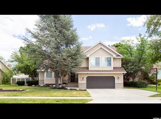 12123 S Bluff View Dr, Sandy, UT 84092