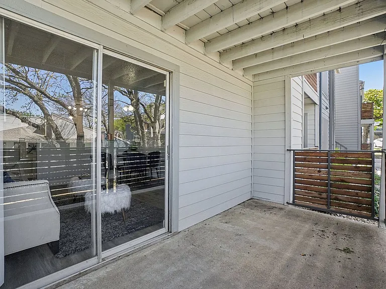 Don't Miss Out Biltmore Homes Leasing Fast — Photo 32