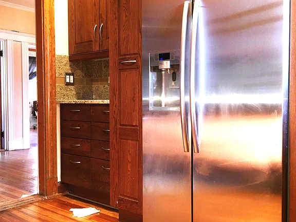 4th image of 14 Radcliffe Rd APT 4