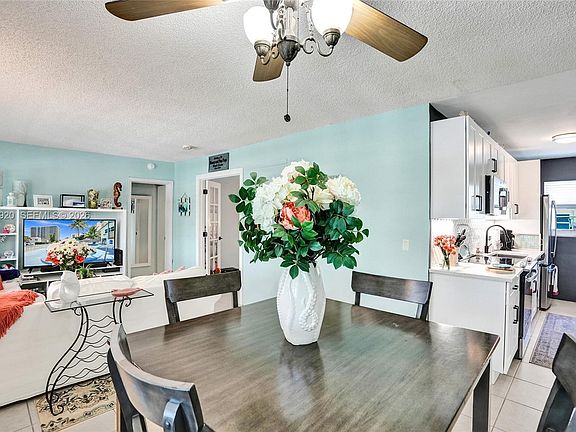 3rd image of 3212 NE 8th Ct APT 16