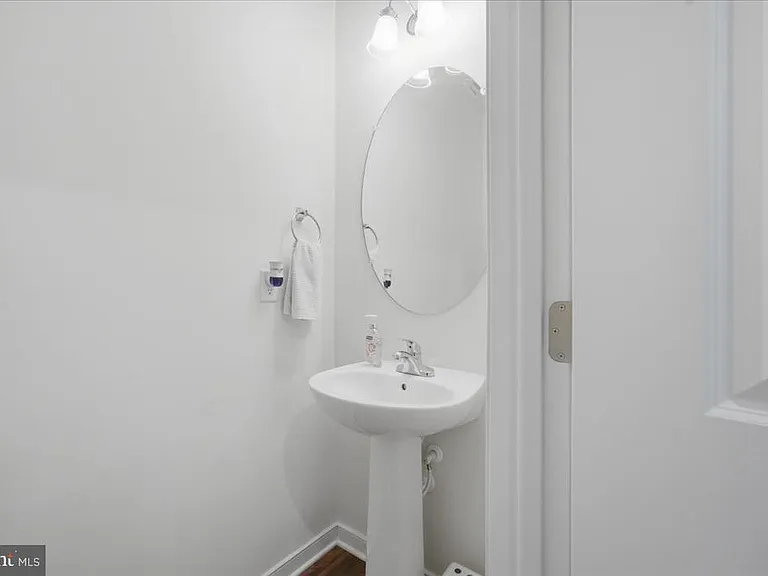12260 Haydon Pl — Photo 19