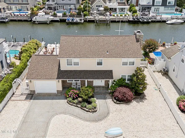 242 Curtis Point Dr, Mantoloking, NJ 08738