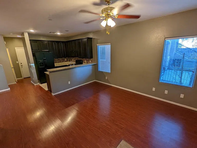 7760 Floral Fabric Ct — Photo 6