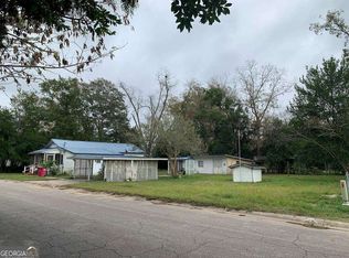 606 W 7th St, Alma, GA 31510