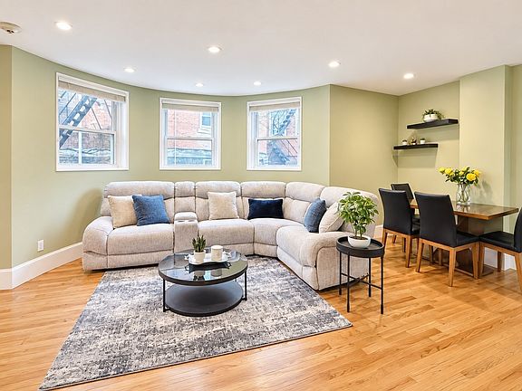 2nd image of 1742 Beacon St APT 2