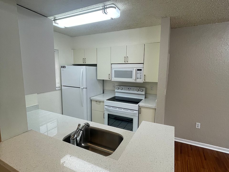 1st image of 2811 N Oakland Forest Dr APT 206