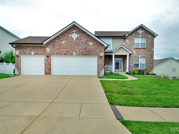 4727 Auburn Trace Dr, Saint Louis, MO 63128