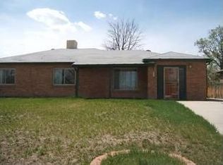 801 Tucson St, Aurora, CO 80011