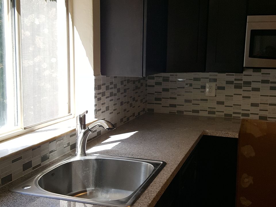 Kitchen partial view
