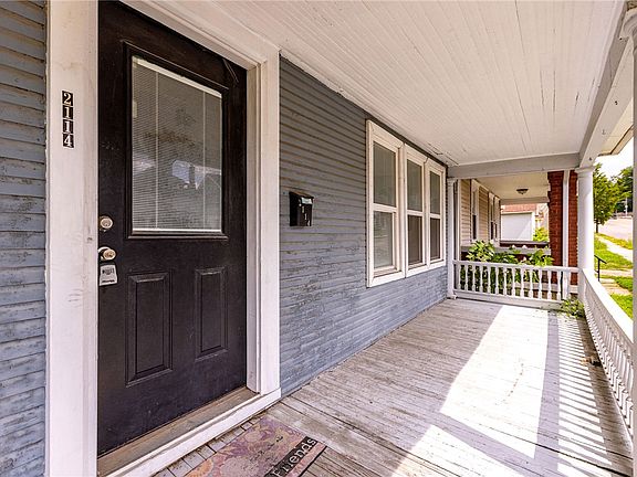 2nd image of 2114 Wayne Ave