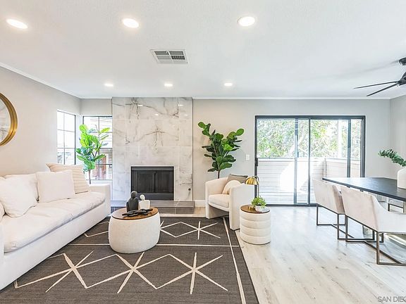 5th image of 9260 Towne Centre Dr Unit 27