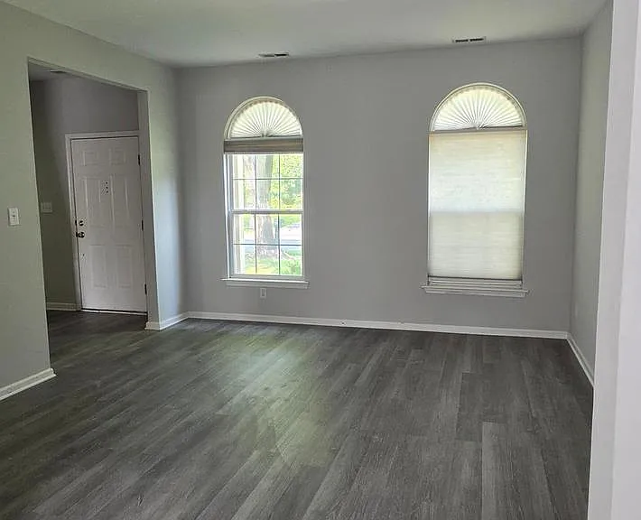 35 Oakmont Ter — Photo 15