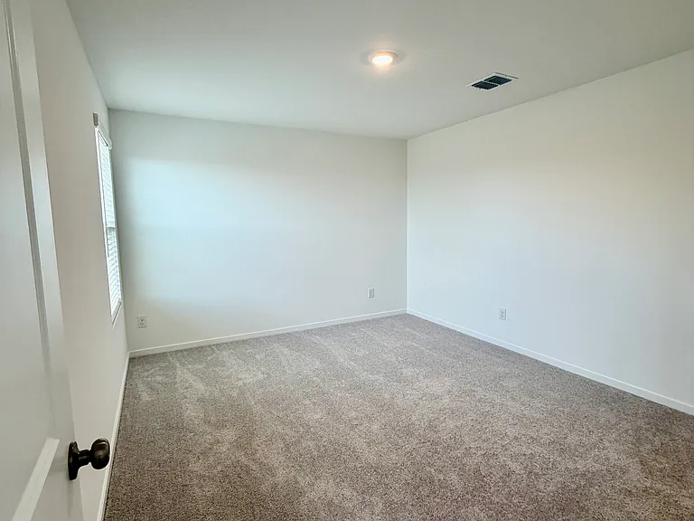 1332 Alfred St — Photo 23