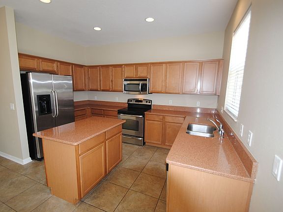 5th image of 382 Misty Oaks Ln