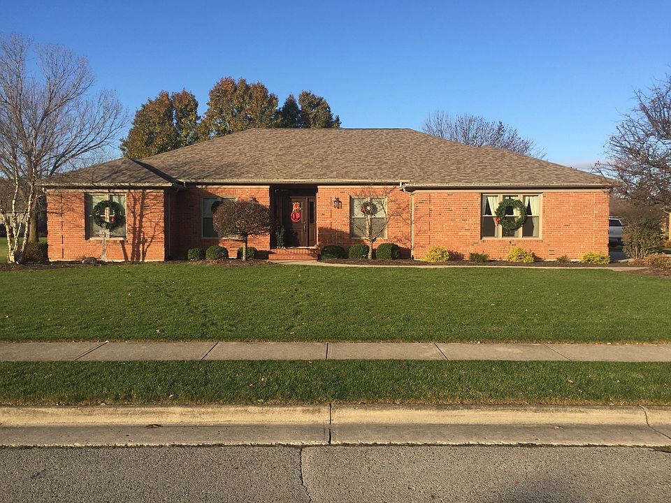 1st image of 135 Lakewood Dr