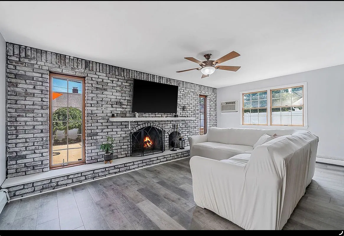 4 bed, 2.0 bath, 1540 sqft, $4,700 — Photo 3