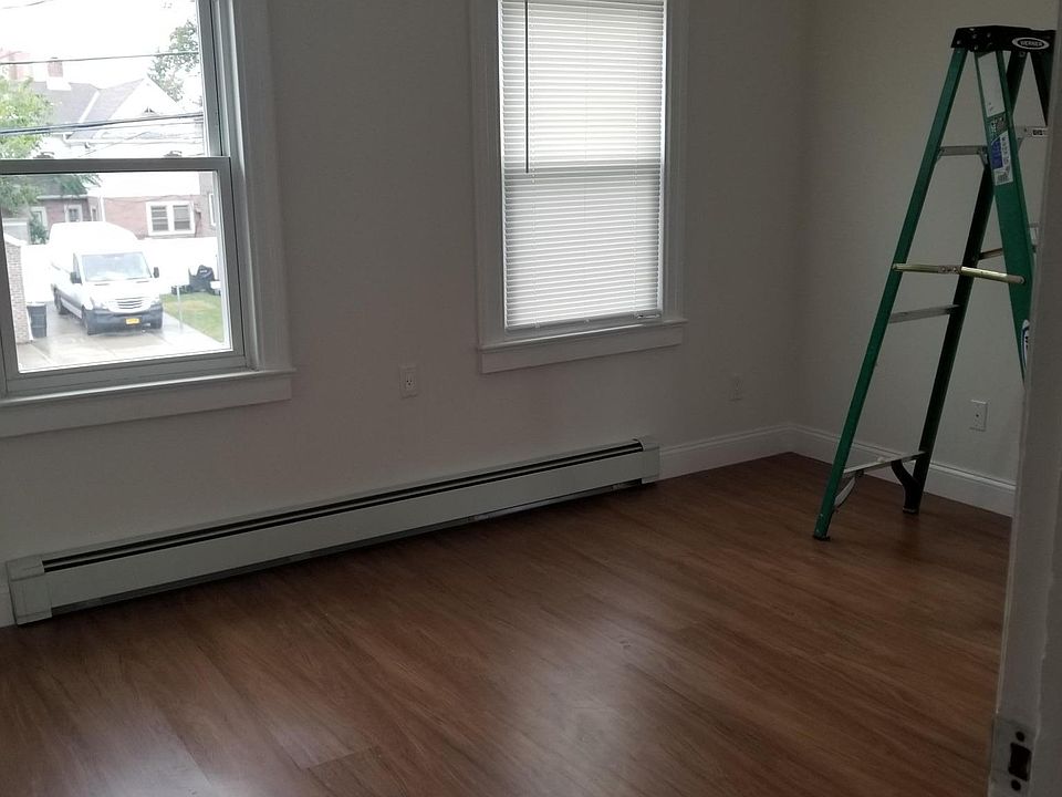 1st image of 12208 153rd St