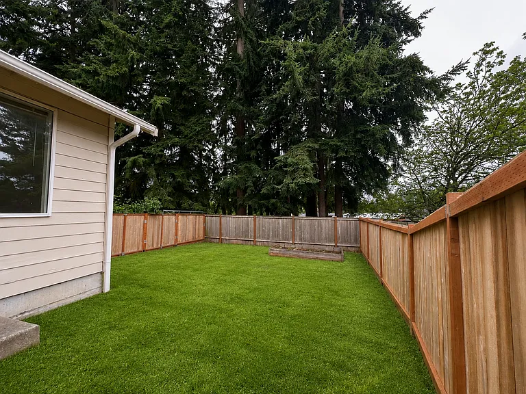 10232 Dakota Way #B — Photo 5