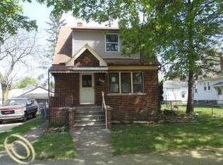2061 Austin Ave, Lincoln Park, MI 48146