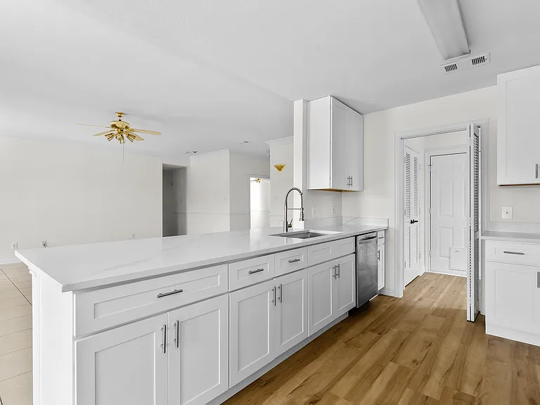 1611 Watson Dr — Photo 9