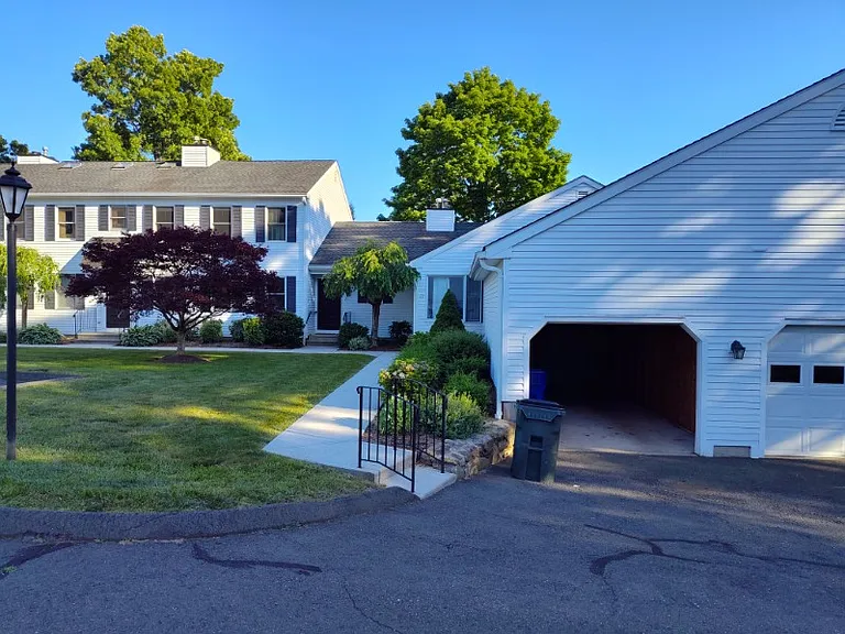319 Thomaston Rd #74 — Photo 3