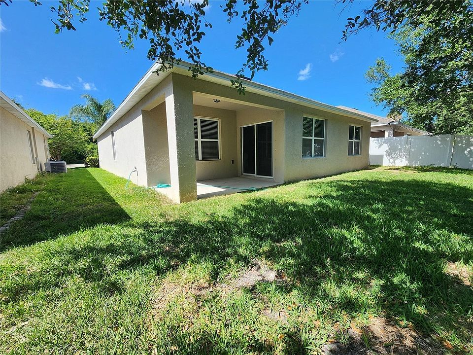 1st image of 184 Fishermans Cove Dr