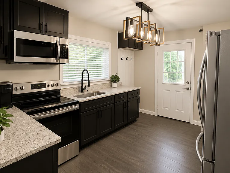 1810 Sylvan Rd SW — Photo 8