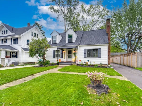 333 Hoover Ave, Akron, OH 44312