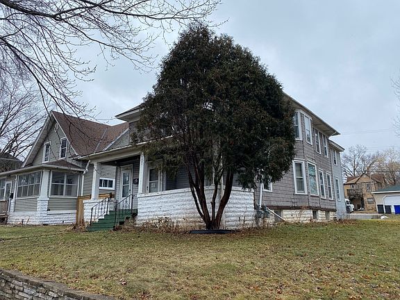 2nd image of 597 Geranium Ave E #2
