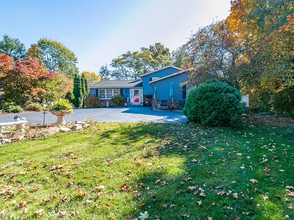 9020 Johnnycake Ridge Rd, Mentor, OH 44060