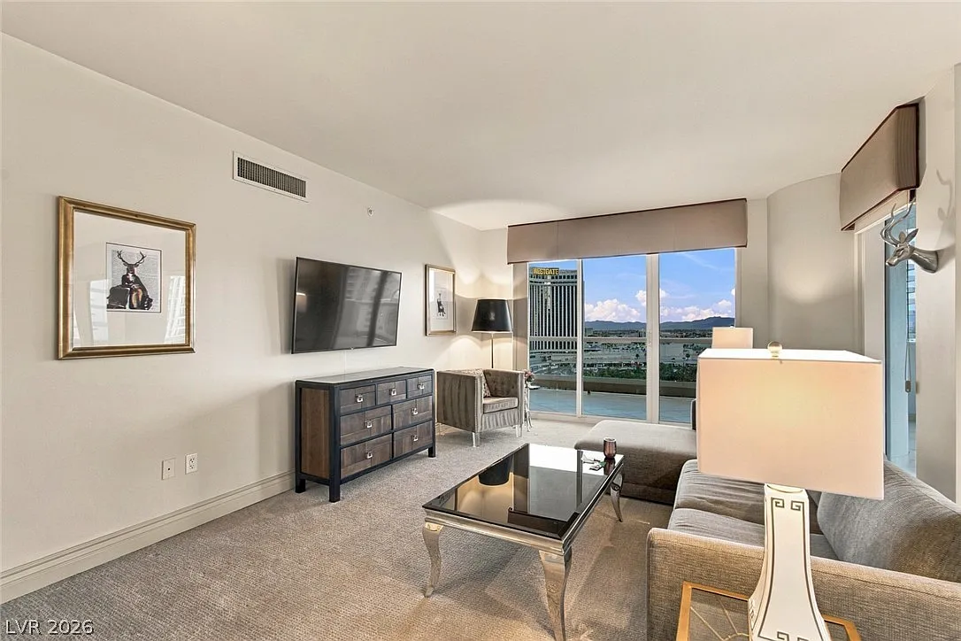 2 bed, 2.0 bath, 1556 sqft, $3,500 — Photo 3
