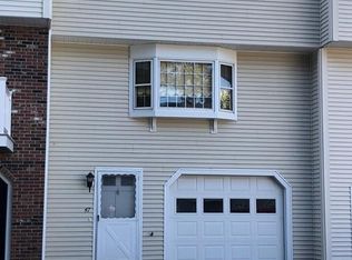 88 Frederick St APT 47, Dracut, MA 01826
