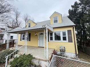 316 Holy Cross Rd, Baltimore, MD 21225