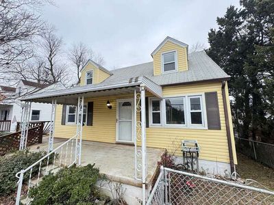 316 Holy Cross Rd, Baltimore, MD, 21225