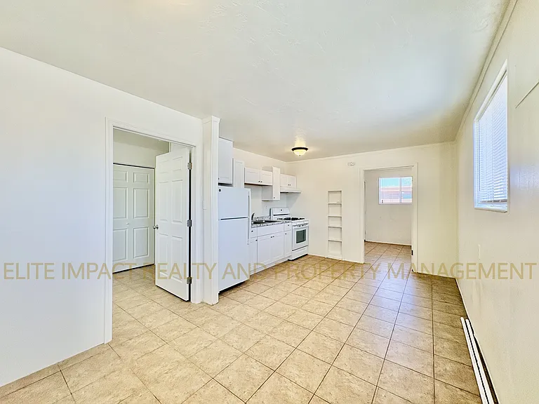 2466 N Treat Ave #1 — Photo 3