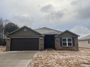 8217 Donna Dr, North Little Rock, AR 72113