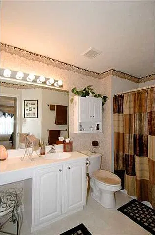 8213 Lost Valley Dr — Photo 3