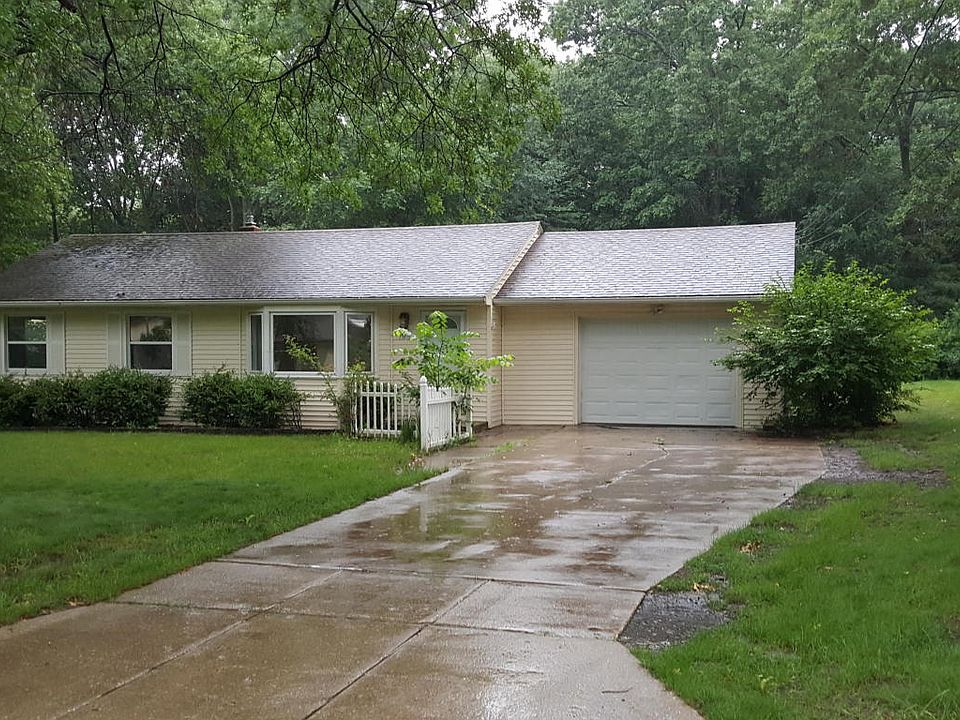 1st image of 1908 Thrushwood Ave