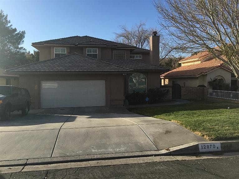1st image of 12870 Golf Course Dr