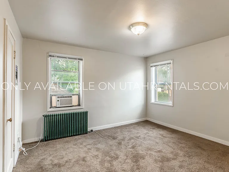 Daley Apartments — Photo 20