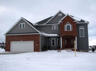 6014 Tuscany Ln, Fairview, PA 16415