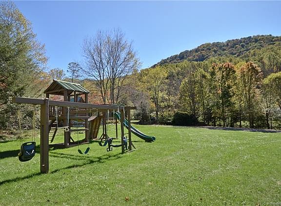 5th image of 22 Magnolia Way