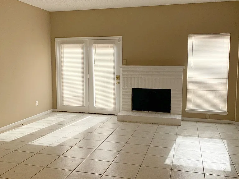 12500 Brookglade Cir #171 — Photo 3