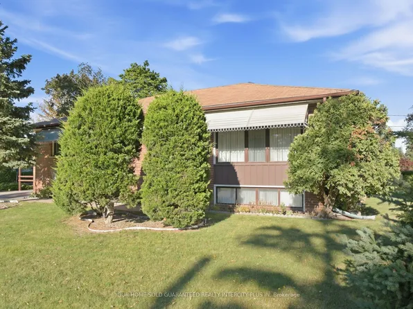14 Tyler Pl, Toronto, ON M9R 1L9