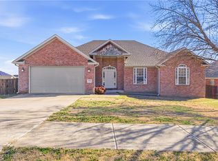 3701 SW Osprey Dr, Bentonville, AR 72713