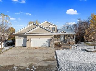 420 Elder Ave NW, Saint Michael, MN 55376