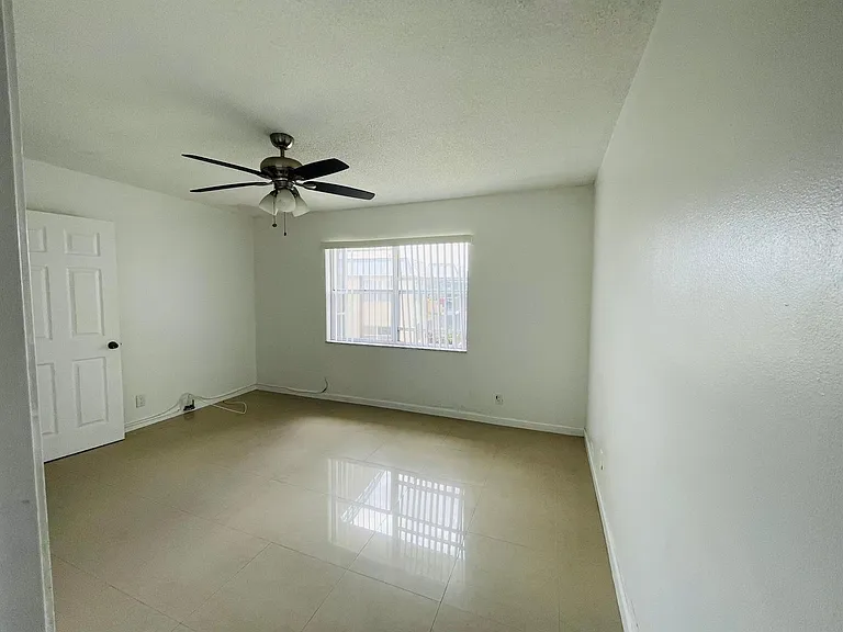 6300 S Falls Circle Dr #412 — Photo 21